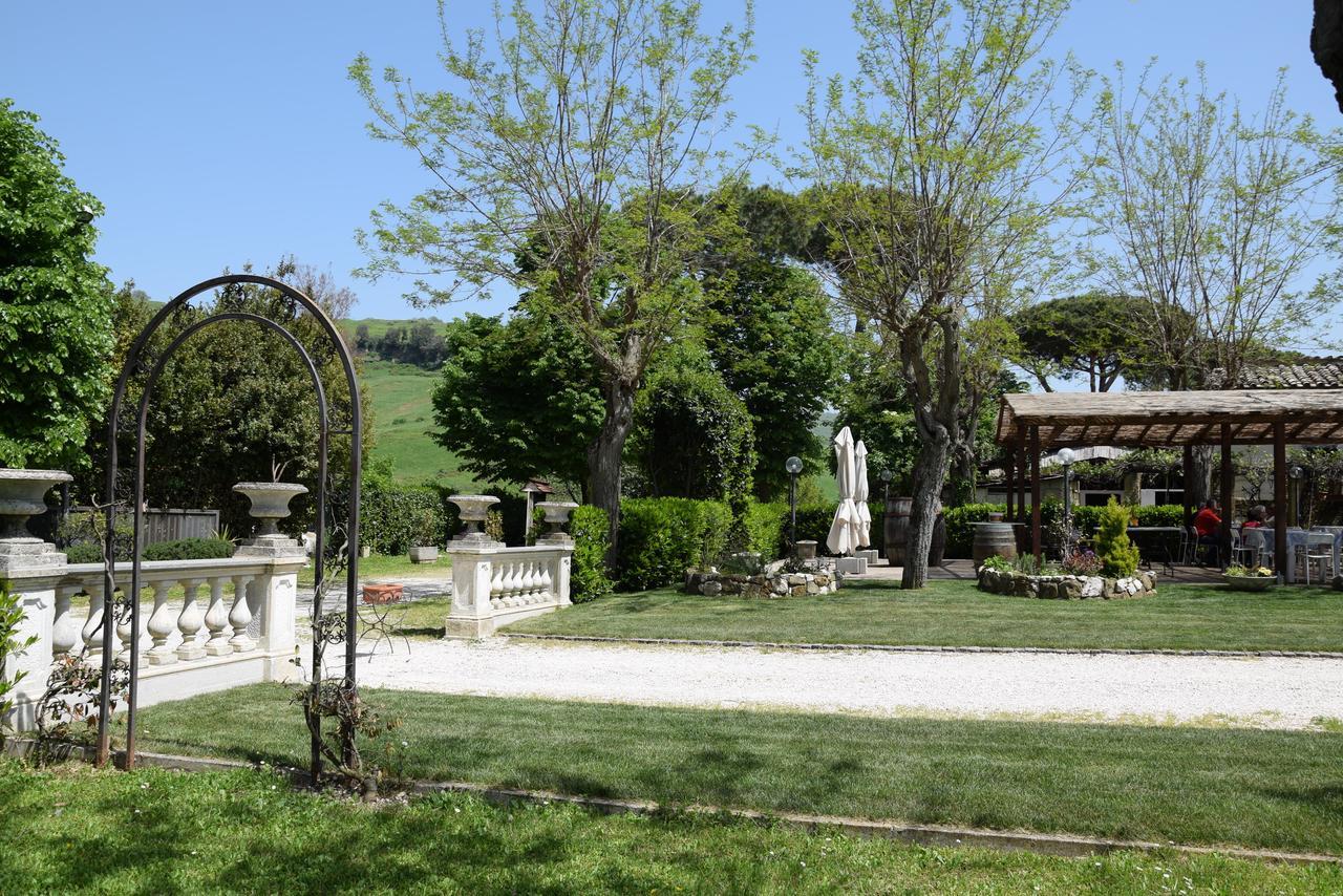 Borgo Della Molara Hotel โกรตาเฟราตา ภายนอก รูปภาพ