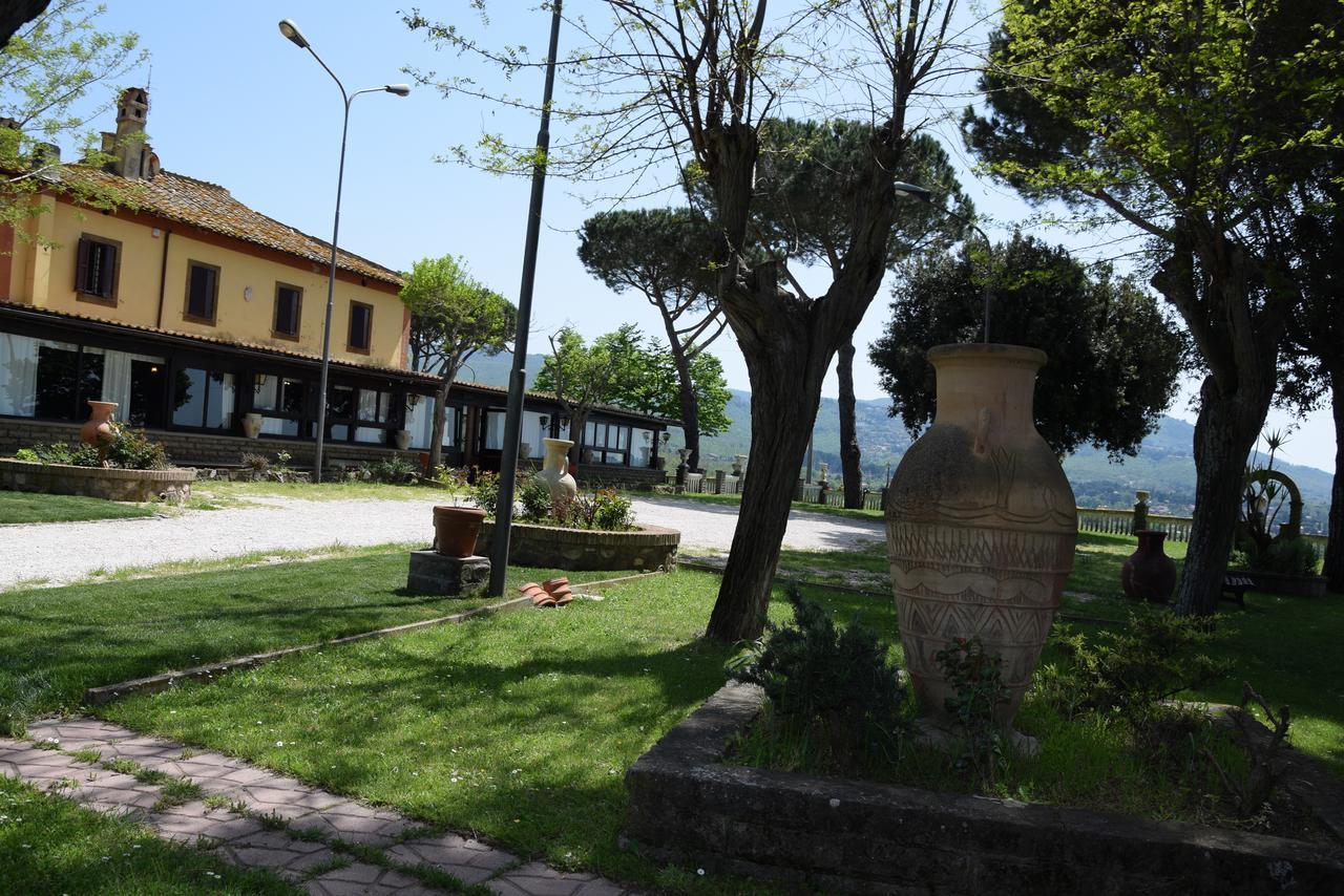 Borgo Della Molara Hotel โกรตาเฟราตา ภายนอก รูปภาพ