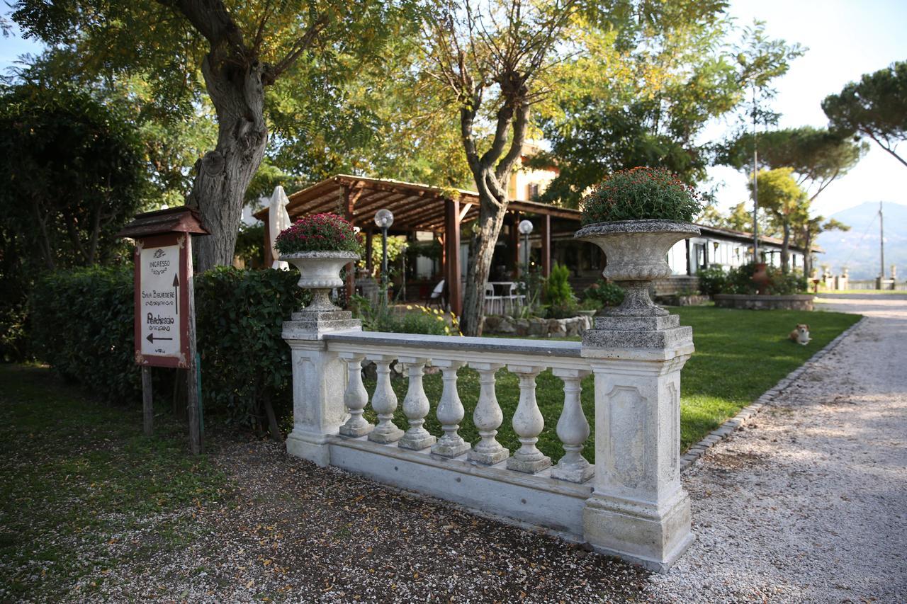 Borgo Della Molara Hotel โกรตาเฟราตา ภายนอก รูปภาพ